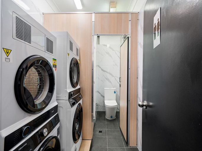 Bathroom 5, Homi Central, Sydney