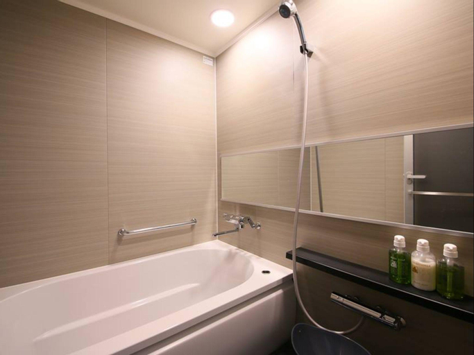 Bathroom 4