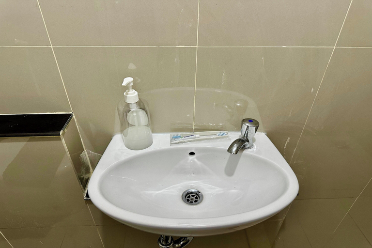 bathroom 8