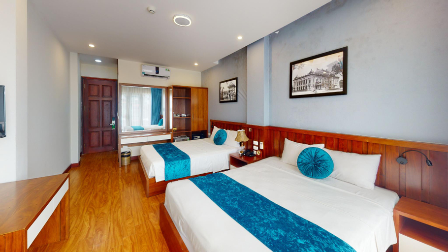 Bedroom 13