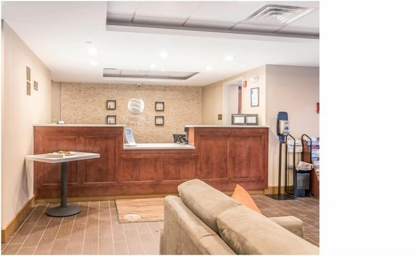 Public Area 2, Comfort Inn & Suites Brattleboro I-91, Windham