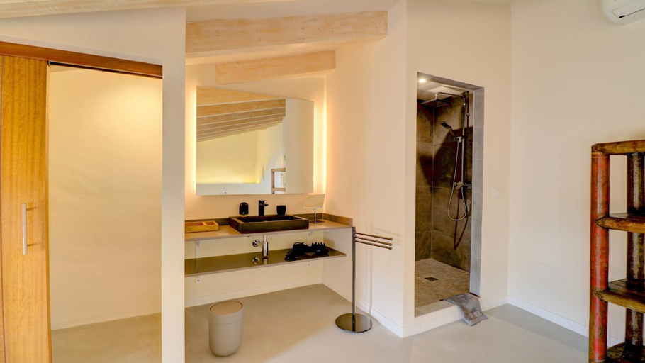 Bathroom 3, Villa Llum, Baleares