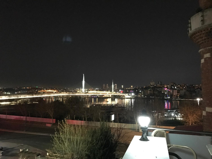 Others 4, Gorur Suite, Fatih