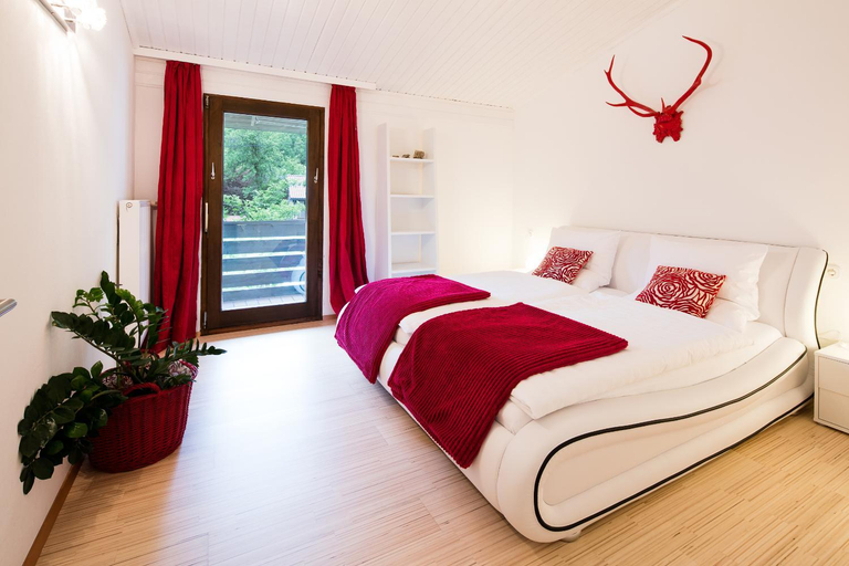 Bedroom, W & S Executive Apartments - Hallstatt I, Gmunden
