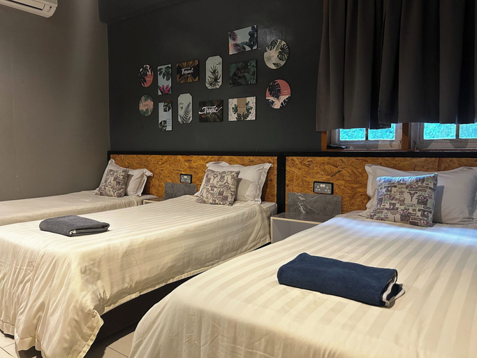 Bedroom 3, Riverbank Dungun Guesthouse & Cafe, Dungun