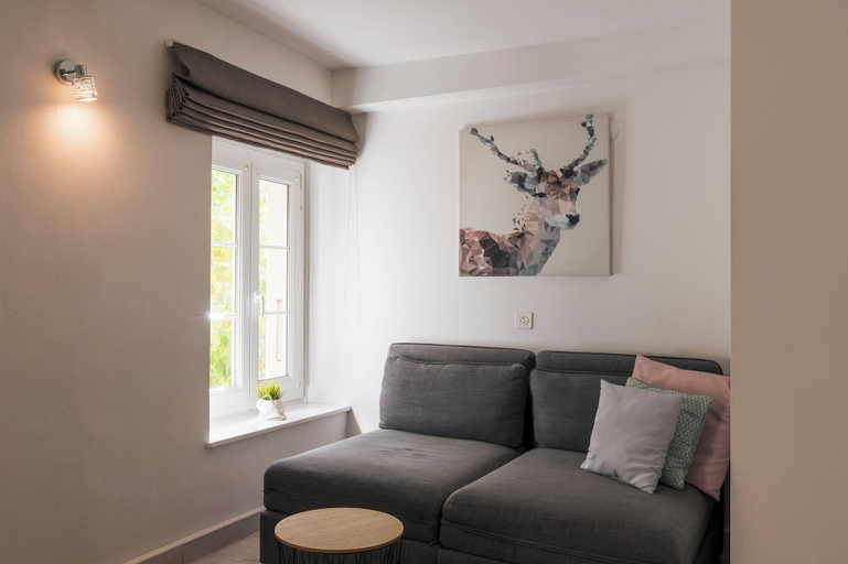 Others 5, Amanthos Living Nyon (Self Check In), Nyon