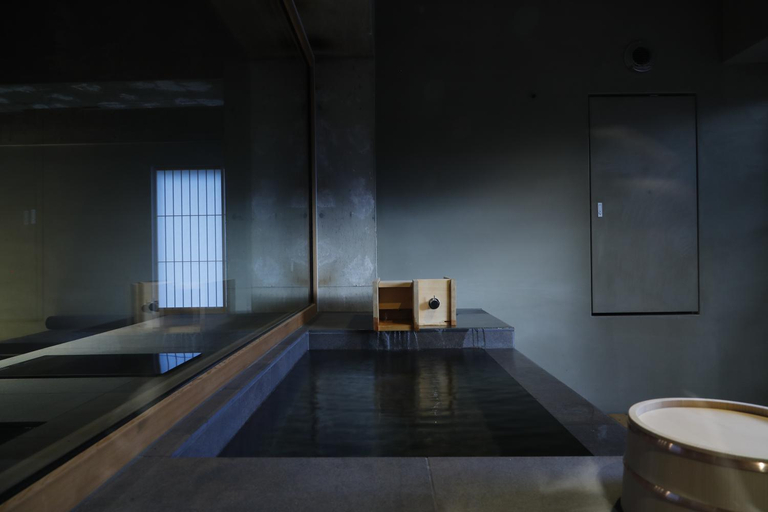 Bathroom 2, Matsumoto Jujo, Matsumoto