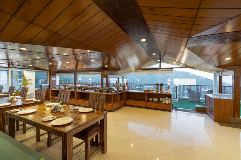Food & Drinks 5, Hotel The Chabal, Solan