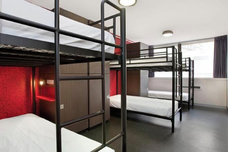 Bedroom 25
