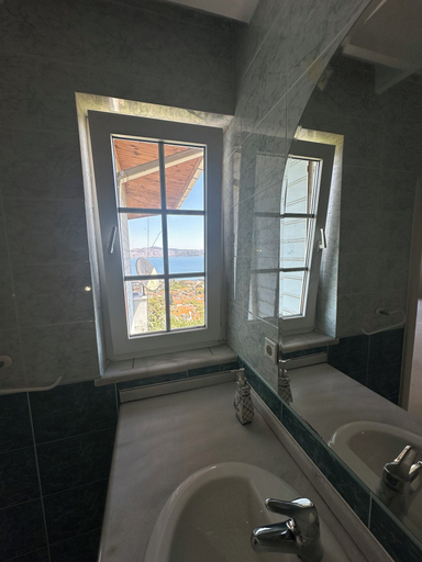 Bathroom 3, Manzara Ada Tepe, Adalar