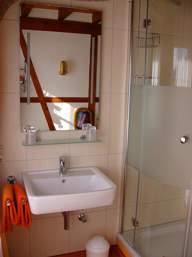 Bathroom 2, Gastezimmer Schanz-Hilbel, Zollernalbkreis