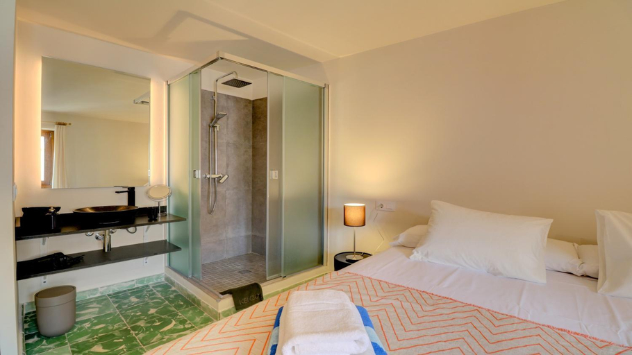 Bedroom 2, Villa Llum, Baleares