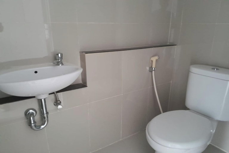 bathroom 10