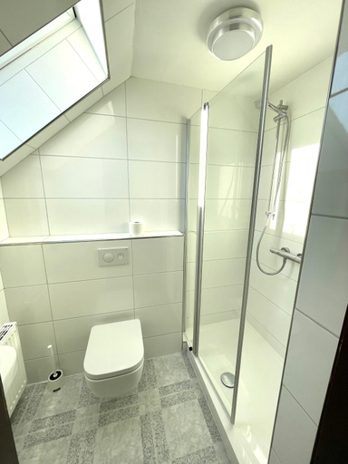 Bathroom 5, Schweier Krug, Wesermarsch