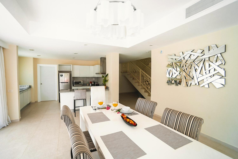 Others 5, Private Iberosta Villa Fortuna - 4BDR, Pool & Private Beach, Salvaleon de Higuey