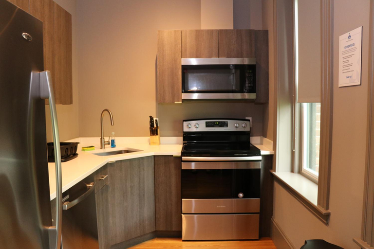 Kitchen, A Stylish Stay w/ a Queen Bed, Heated Floors.. #17, Norfolk