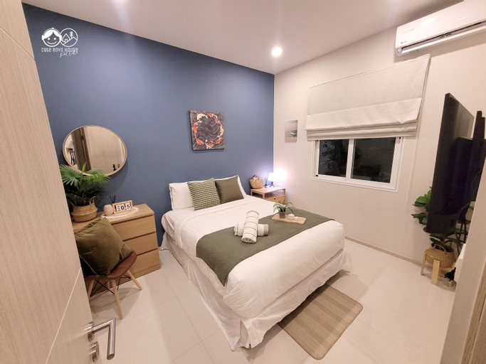 Bedroom 8