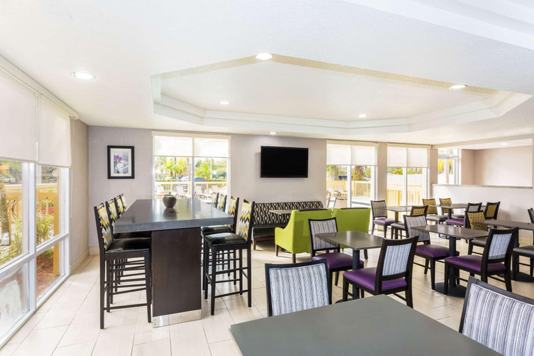 Food & Drinks 5, La Quinta Inn Orlando - Universal Studios, Orange