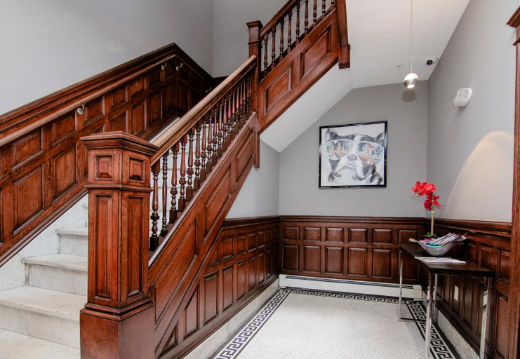 Lobby 5, A Stylish Stay w/ a Queen Bed, Heated Floors.. #17, Norfolk