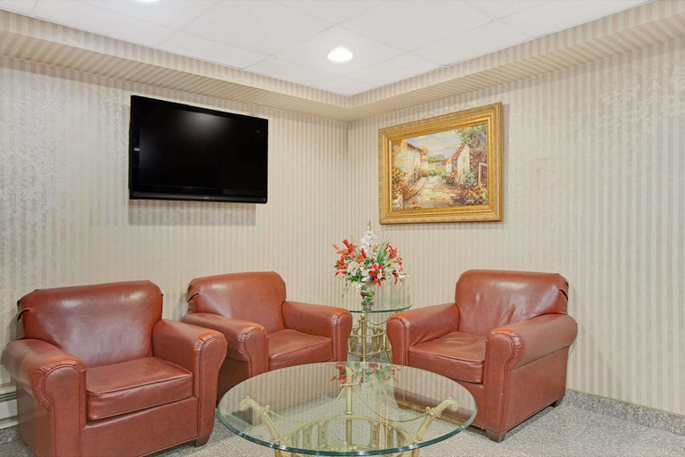 Public Area 2, Travelodge by Wyndham Parsippany, Morris