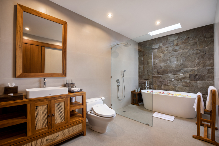 Bathroom 4, Bhumi Sangtu, Gianyar
