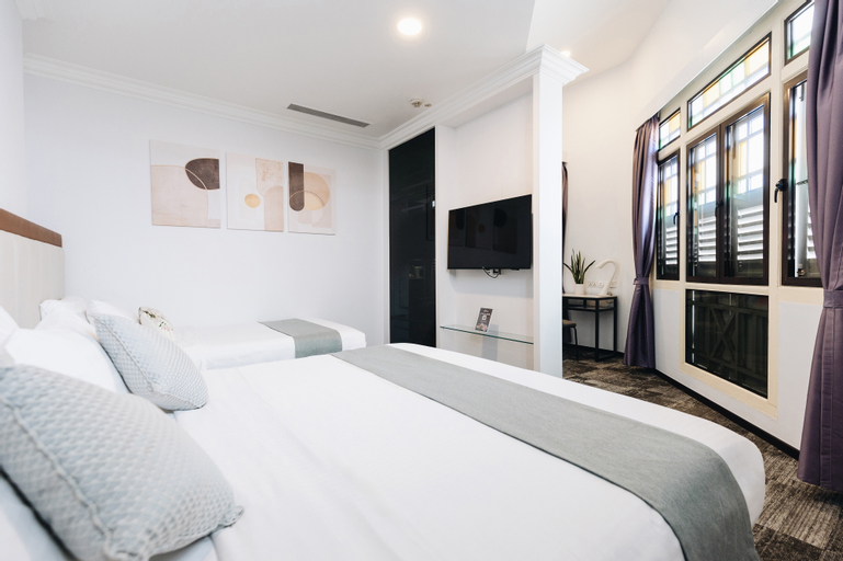 Bedroom 24