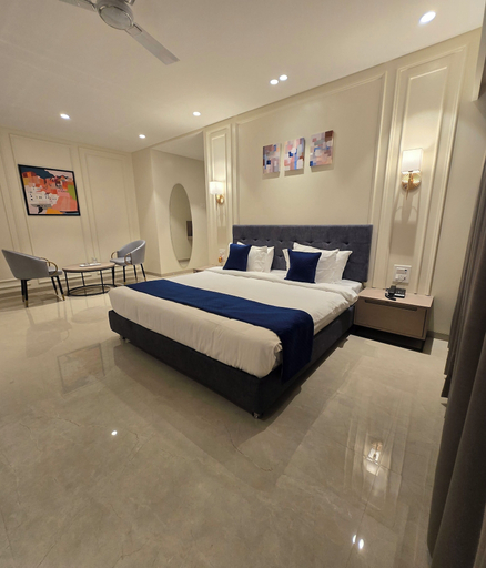 Bedroom 4, Western Hotel, Chandrapur