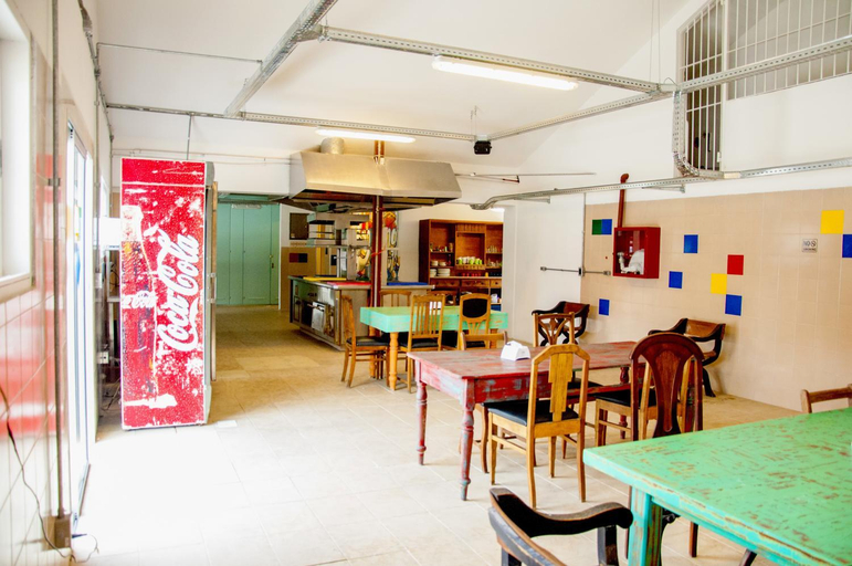 Others 5, Hostel del Puerto, n.a351