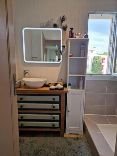 Bathroom, Eden Cassis - Centre Ville 2 chbres - Wifi - Clim, Bouches-du-Rhône