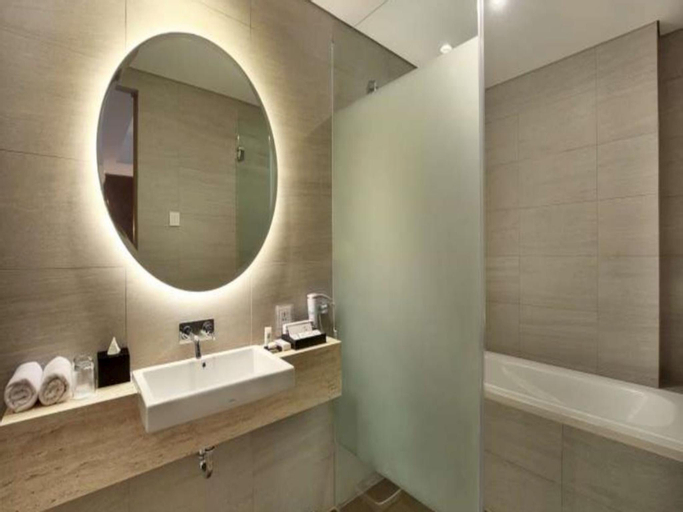 Bathroom 10