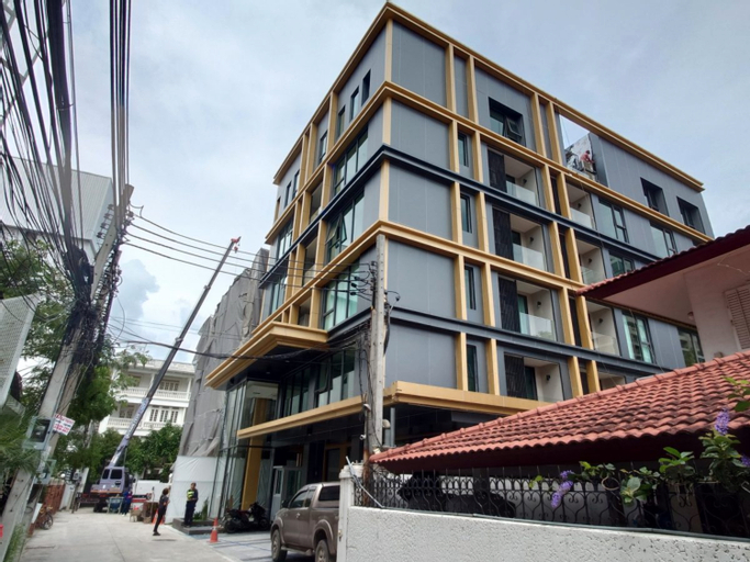 Aquila Hotel Bangkok, Wattana