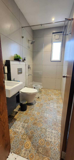 Bathroom 4, The Hive, Visakhapatnam