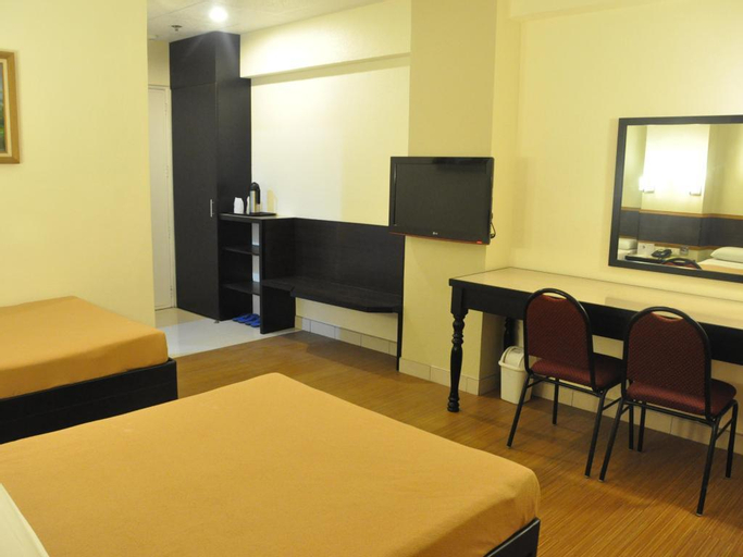 Bedroom 6