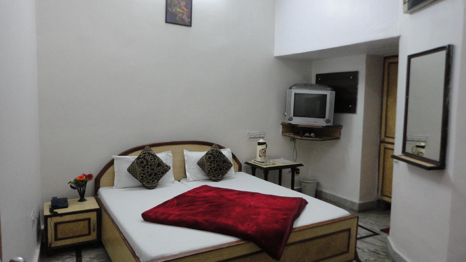 Others 4, Hotel Swarajya Palace, Agra