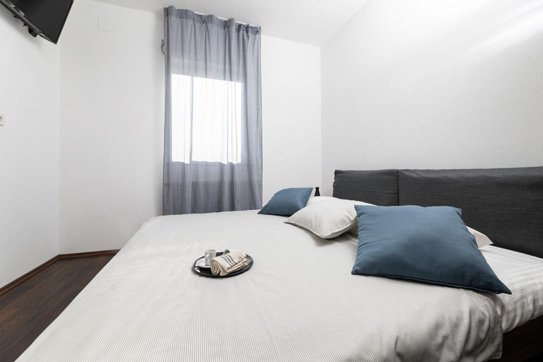 Others 4, Villa Luna, Dobrinj