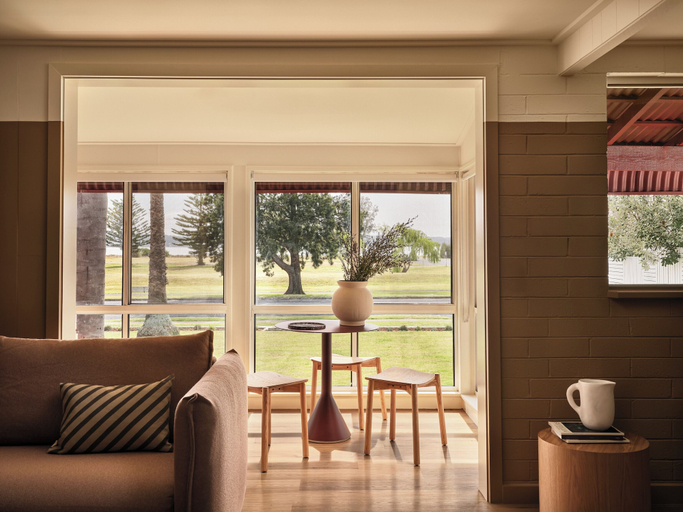 Others 4, Casita Motel, Eurobodalla