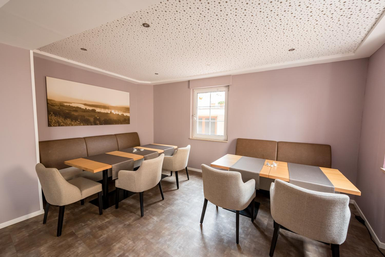Others, Weingut & Gastehaus Julianenhof, Mainz-Bingen