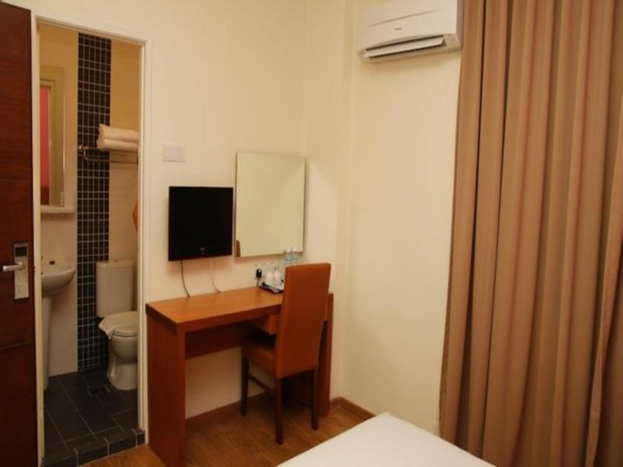 Bedroom 9