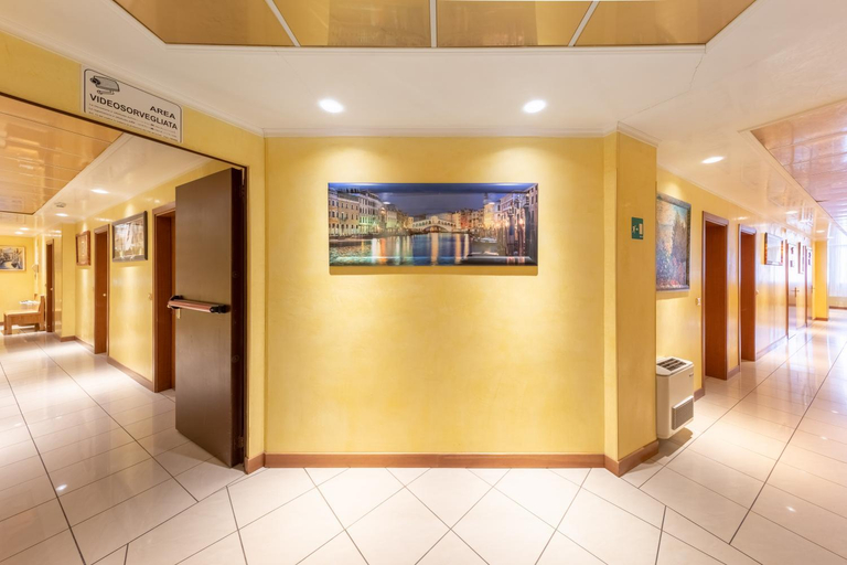 Others 4, Hotel Nuova Aurora, Venezia