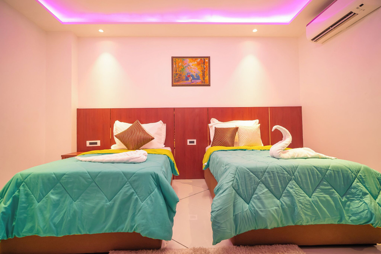 Bedroom 4, J60 Suites, Delhi