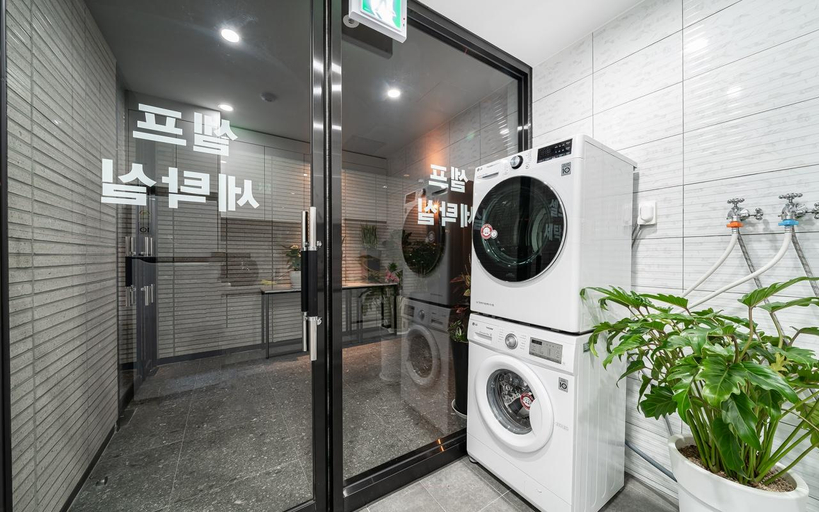 Bathroom, Hwaseong Wolmun Wol, Hwaseong