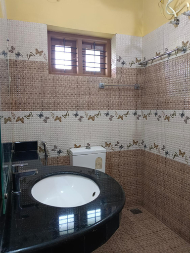 Bathroom 3, SREEKRIPA RESIDENCY HOMESTAY, Pathanamthitta
