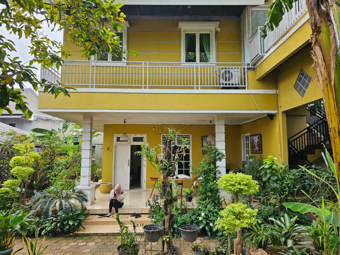 Akomurasih Guest House, South Tangerang