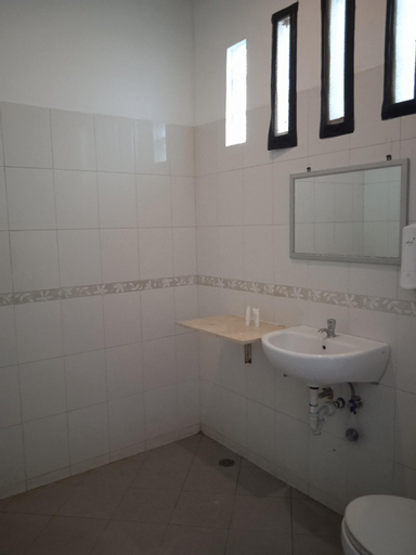 Bathroom 4