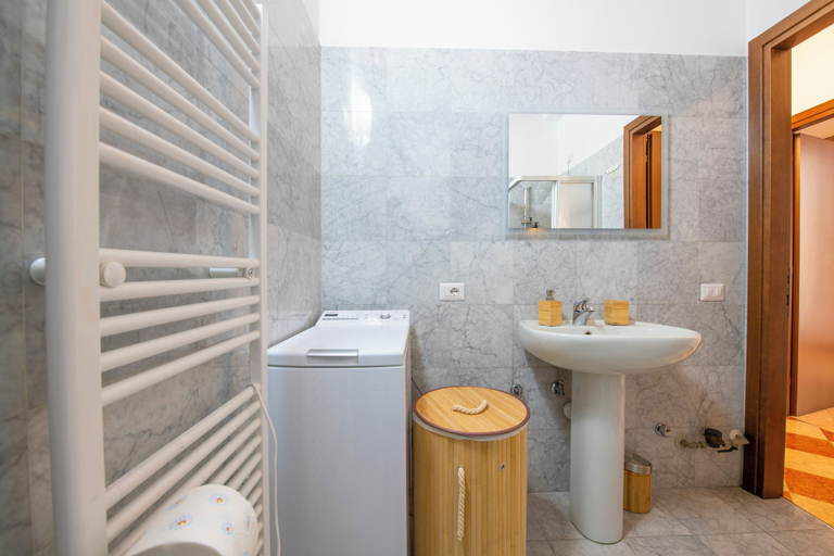 Bathroom 3, Arena Suite Mazzini, Verona