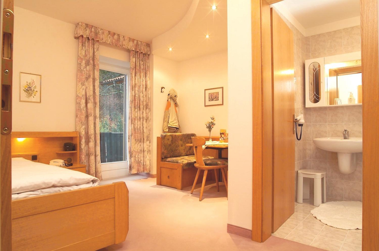 Bedroom 3, Hotel Sulfner, Bolzano
