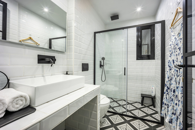 Bathroom, 2BRCozy Urban Retreat Exarchia, Attica