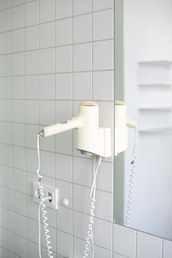 Bathroom 1, Flattering Suites, Berlin