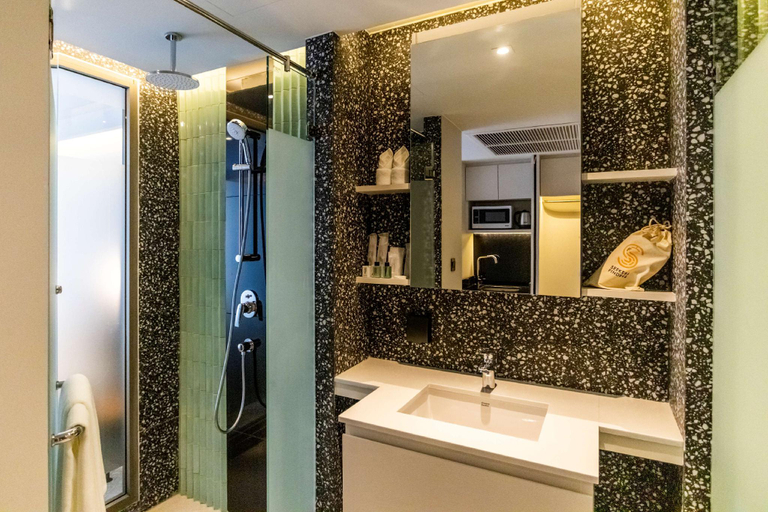 Bathroom 17