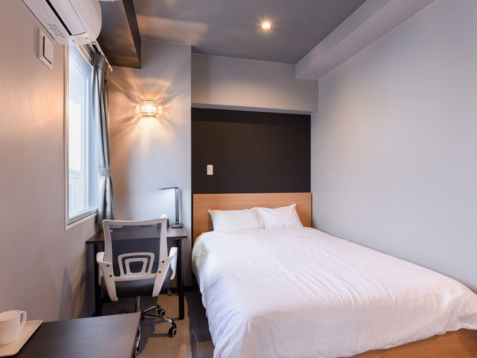 Bedroom 5, Rich Reson AWASE, Okinawa